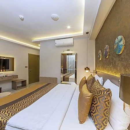 Ayramin Deluxe Taksim Hotel 3*