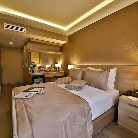 Ayramin Deluxe Taksim 3* Istanboel