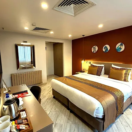 Ayramin Deluxe Taksim 3*